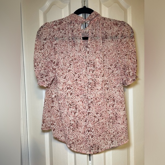 Ever New - Spring Casual Vintage-Inspired Pink Floral Blouse with High Neck - Picture 3 of 10